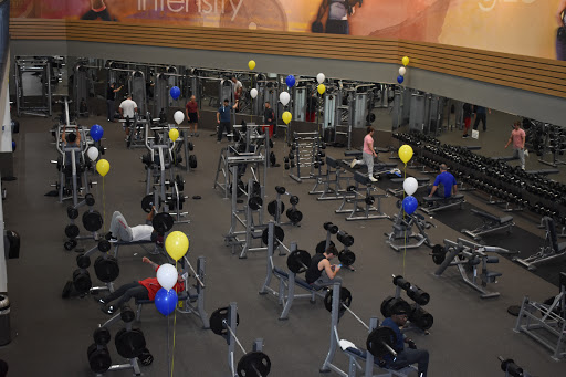 Gym «LA Fitness», reviews and photos, 5 Gateway Blvd, Patchogue, NY 11772, USA