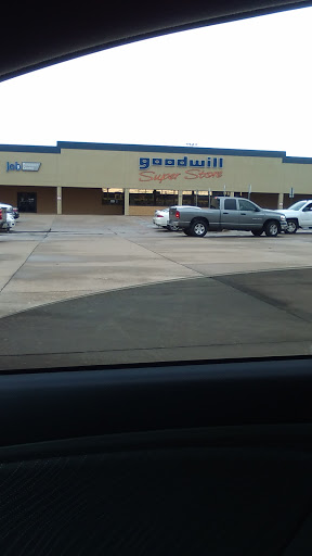 Thrift Store «Goodwill Super Store», reviews and photos, 825 W Pipeline Rd, Hurst, TX 76053, USA