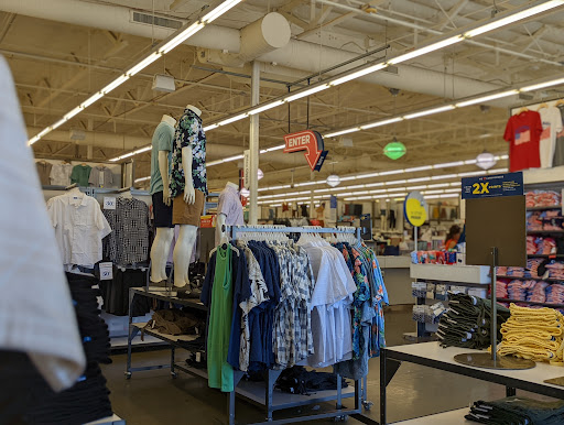 Clothing Store «Old Navy», reviews and photos, 2320 Daniels St, Manteca, CA 95337, USA