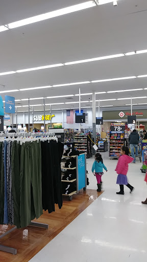 Department Store «Walmart Supercenter», reviews and photos, 5815 Norell Ave N, Oak Park Heights, MN 55082, USA