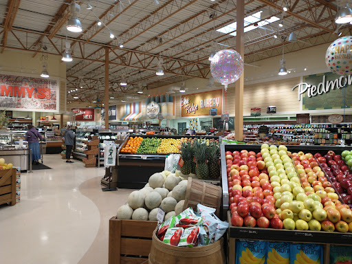 Grocery Store «Lowes Foods of Boone», reviews and photos, 267 New Market Centre, Boone, NC 28607, USA