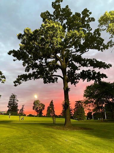 Golf Driving Range «Golf Center Des Plaines», reviews and photos, 353 N River Rd, Des Plaines, IL 60016, USA