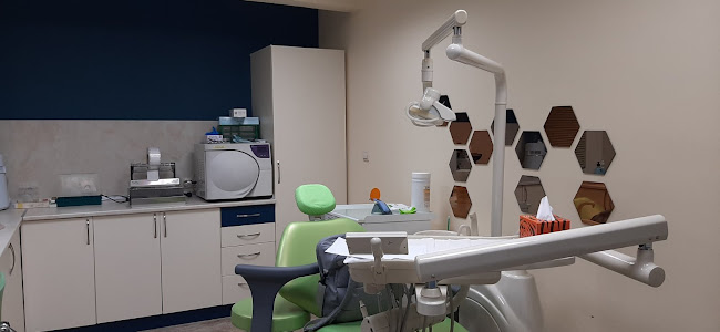 Стоматологичен кабинет SmartDent - Зъболекар