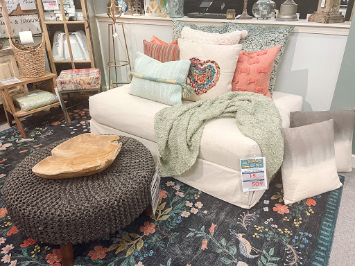 Furniture Store «Room To Room Furniture», reviews and photos, 3651 Cliff Gookin Blvd, Tupelo, MS 38801, USA