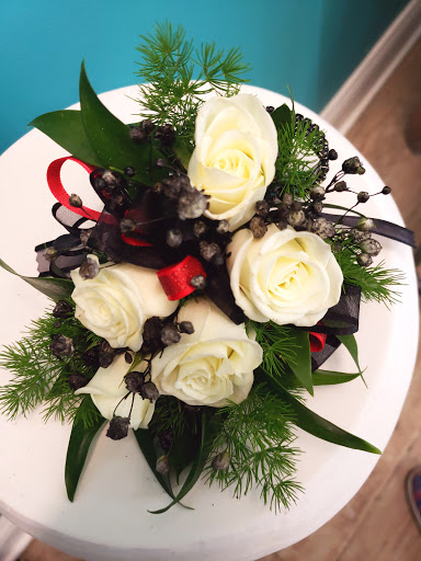 Florist «Blissful Blooms Floral», reviews and photos, 17 East Ave, Monroe, OH 45050, USA