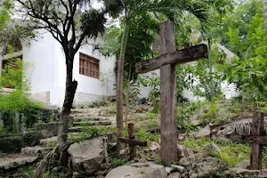 Santuario De La Cruz Parlante image