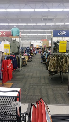 Sporting Goods Store «Academy Sports + Outdoors», reviews and photos, 7926 Giacosa Pl, Memphis, TN 38133, USA