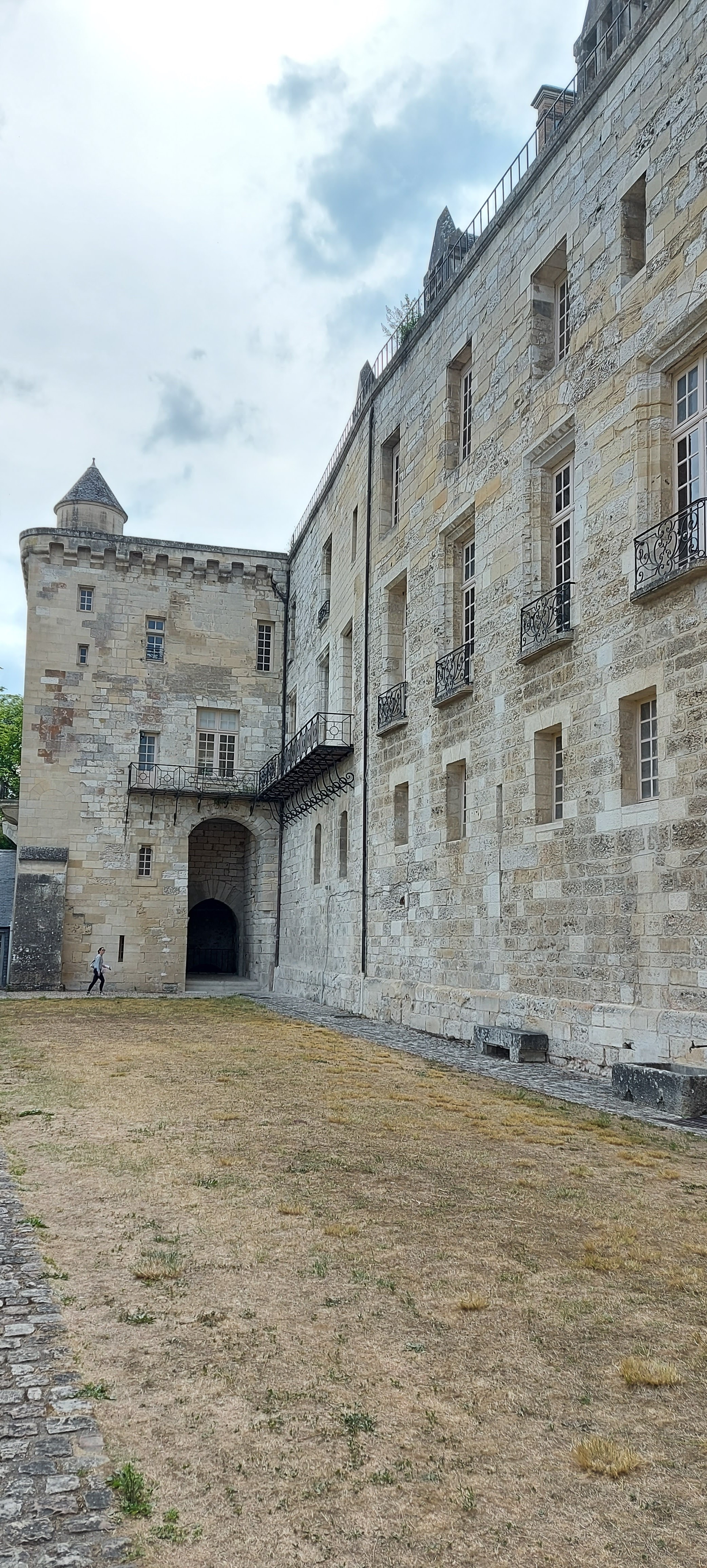 Photo n° 2 de l'avis de YPB. fait le 20/06/2020 à 22:59