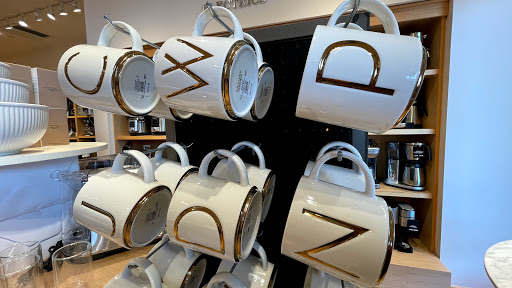 Kitchen Supply Store «Williams-Sonoma», reviews and photos, 350 San Lorenzo Ave #2005, Coral Gables, FL 33146, USA