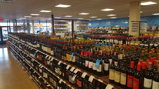 Fine Wine & Good Spirits, 2600 Willow Street Pike #308, Willow Street, PA 17584, USA, 