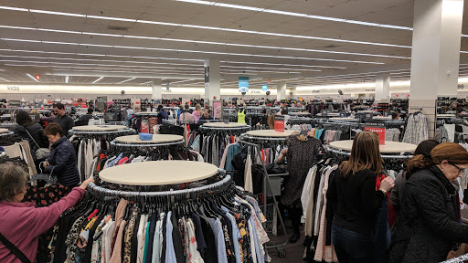 Department Store «Nordstrom Rack Woodfield», reviews and photos, 1520 E Golf Rd, Schaumburg, IL 60173, USA
