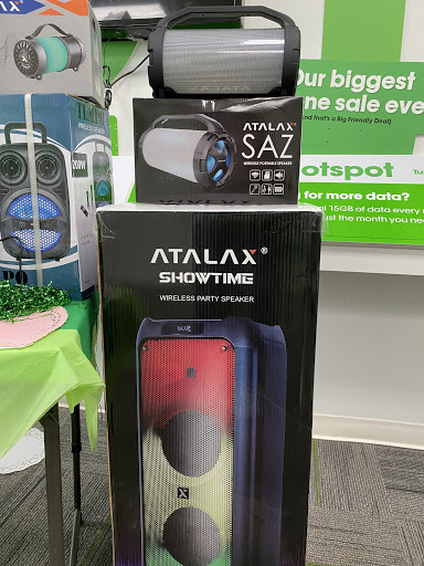 Cell Phone Store «Cricket Wireless Authorized Retailer», reviews and photos, 184 Merritts Rd b, Farmingdale, NY 11735, USA