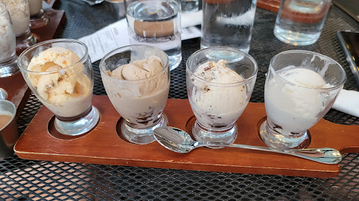 Restaurant «Browndog Treats, Drinks, & Eats», reviews and photos, 120 E Main St, Northville, MI 48167, USA