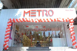 Metro Shoes image