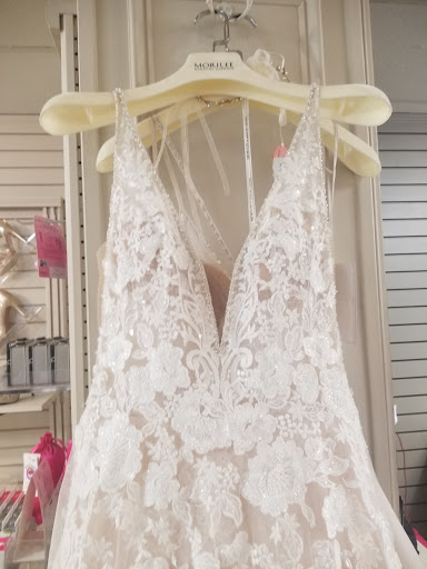 Bridal Shop «J & B Bridals & Formals», reviews and photos, 136 S Main St, Chambersburg, PA 17201, USA