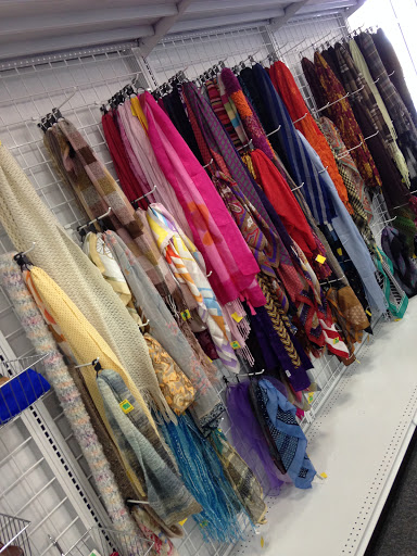 Thrift Store «Goodwill Retail Store & Donation Center», reviews and photos, 3871 Evergreen Pkwy, Bowie, MD 20716, USA