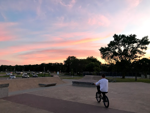 Round Lake Skate Plaza