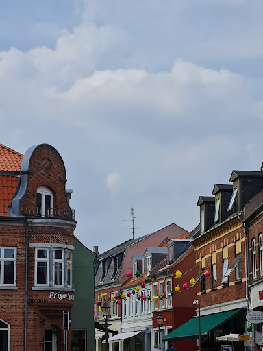 Frisørhuset V/frisør Janne Ljungstrøm in Nykøbing Falster, Guldborgsund