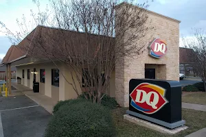 Dairy Queen image