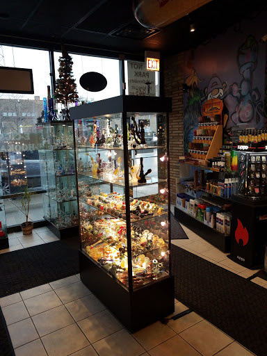 Tobacco Shop «Whole Leaf Tobacco», reviews and photos, 4945 N Milwaukee Ave, Chicago, IL 60630, USA