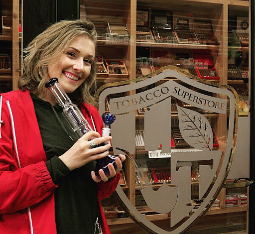 Tobacco Shop «Lambeau Tobacco», reviews and photos, 6430 Green Bay Rd #102, Kenosha, WI 53142, USA