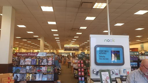 Book Store «Barnes & Noble Booksellers Palm Desert», reviews and photos, 72840 Highway 111 # 425, Palm Desert, CA 92260, USA