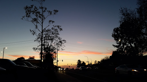 Shopping Mall «Harbor View Shopping Center», reviews and photos, 1610 - 1666 San Miguel Dr, Newport Beach, CA 92660, USA