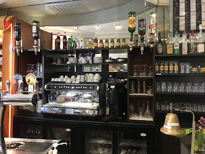 Le Crozatier à Paris