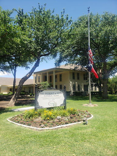 Funeral Home «J E Foust & Son Funeral Home», reviews and photos, 523 S Main St, Grapevine, TX 76051, USA