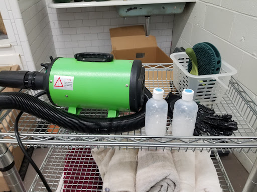 Pet Supply Store «Northside Grange», reviews and photos, 4116 Hamilton Ave, Cincinnati, OH 45223, USA