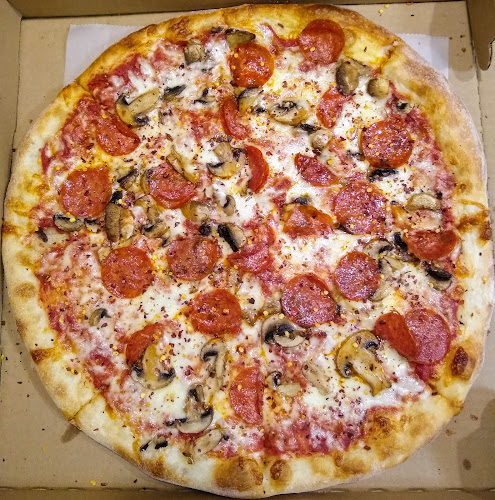 #4 best pizza place in Villanova - Campus Corner