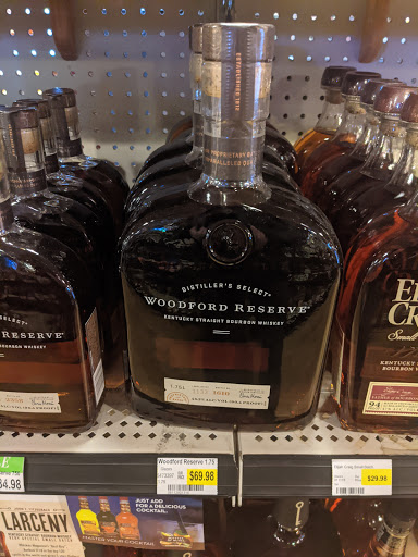 Liquor Store «Macadoodles- South Springfield», reviews and photos, 1455 E Independence St, Springfield, MO 65804, USA