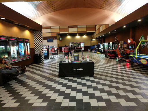 Movie Theater «Cinemark River Hills Movies 8», reviews and photos, 1850 Adams St, Mankato, MN 56001, USA