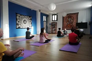 Centro Prana Yoga image