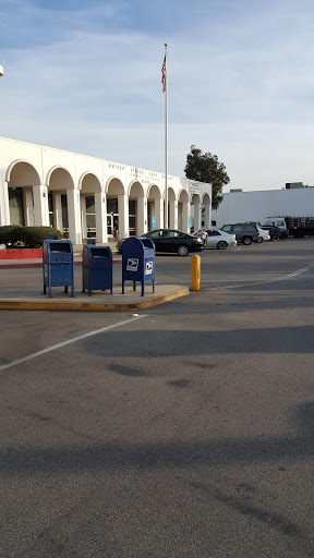 Post Office «United States Postal Service», reviews and photos, 2140 N Hollywood Way, Burbank, CA 91505, USA