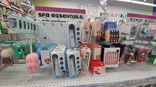 Variety Store «Five Below», reviews and photos, 1776 E Jefferson St, Rockville, MD 20850, USA