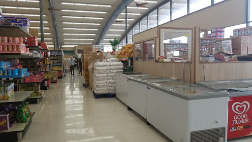 Asian Grocery Store «Hong Phat Food Center», reviews and photos, 101 SE 82nd Ave, Portland, OR 97216, USA