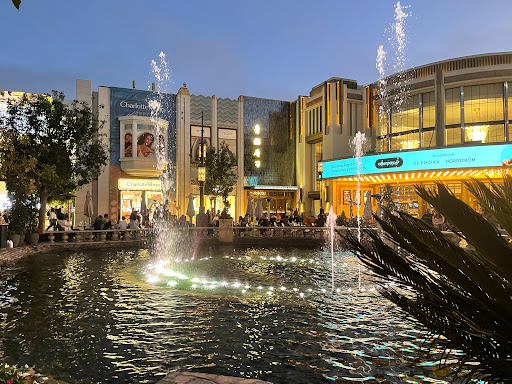 Shopping Mall «The Grove», reviews and photos, 189 The Grove Dr, Los Angeles, CA 90036, USA