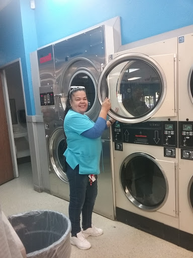 Laundry «Valentine Laundry», reviews and photos, 42065 Washington St, Palm Desert, CA 92211, USA