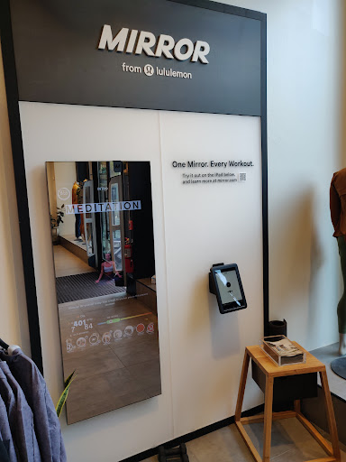 Sportswear Store «lululemon», reviews and photos, 622 Oakbrook Center, Oak Brook, IL 60523, USA