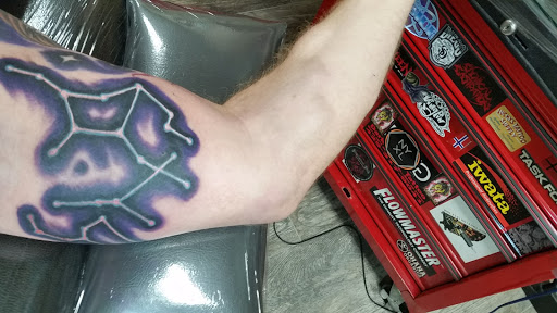 Tattoo Shop «Good Karma Tattoo», reviews and photos, 7600 196th St SW #800, Lynnwood, WA 98036, USA