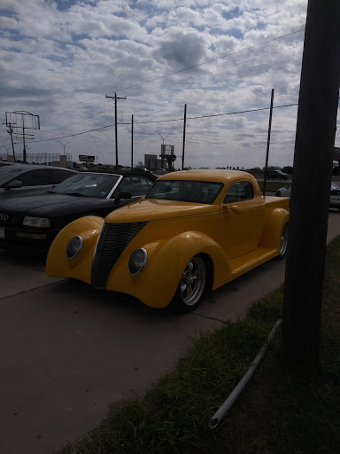 Used Car Dealer «Barrett Auto Gallery», reviews and photos, 2703 W Expy 83, McAllen, TX 78503, USA