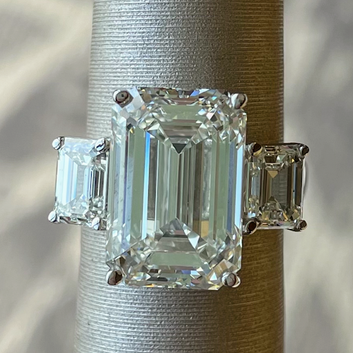 Jewelry Store «Jared The Galleria of Jewelry», reviews and photos, 12430 E Foothill Blvd, Rancho Cucamonga, CA 91739, USA