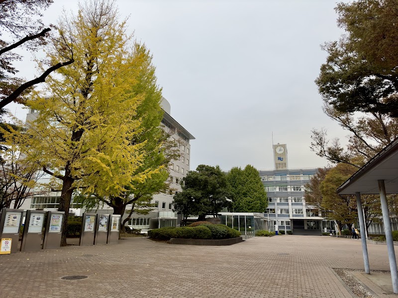 神奈川大学8号館