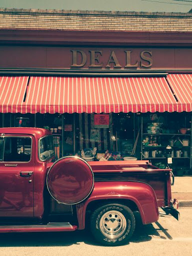 Variety Store «Deals Variety Store», reviews and photos, 15 W State St, Media, PA 19063, USA