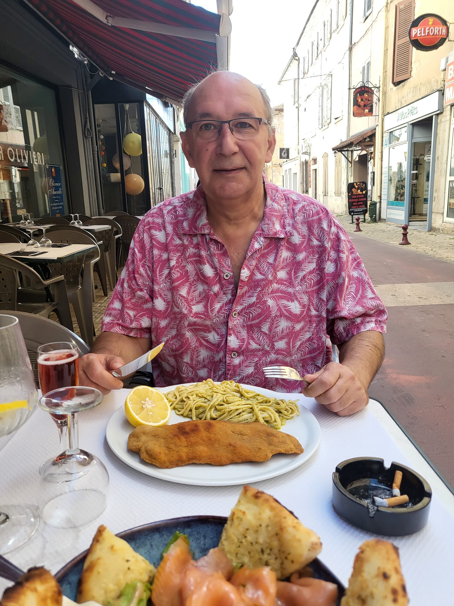 Photo n° 4 de l'avis de LaMaisonduChanvre. fait le 05/09/2022 à 17:36