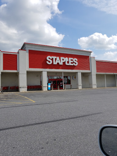 Office Supply Store «Staples», reviews and photos, 365 N Reading Rd, Ephrata, PA 17522, USA
