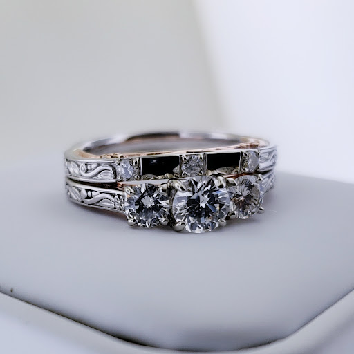 Jeweler «Gold N Carats», reviews and photos, 7601 N MacArthur Blvd #130, Irving, TX 75063, USA