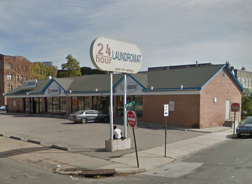 Laundromat «24 Hour Laundromat», reviews and photos, 840 Garrett Rd, Upper Darby, PA 19082, USA