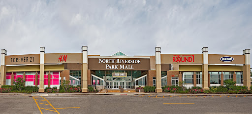 Shopping Mall «North Riverside Park Mall», reviews and photos, 7501 W Cermak Rd, N Riverside, IL 60546, USA